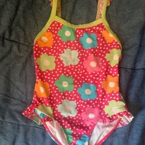 Girls swimsuit size 5-6